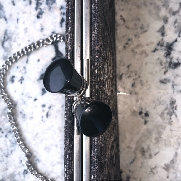 NWOT White House Black Market Evening Clutch With Removable Chain - Picture 9 of 9